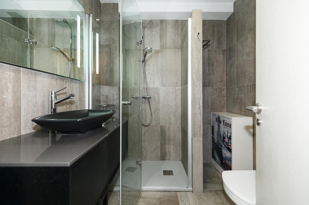 Uhc Alexis Family Apartments Салоу Екстер'єр фото